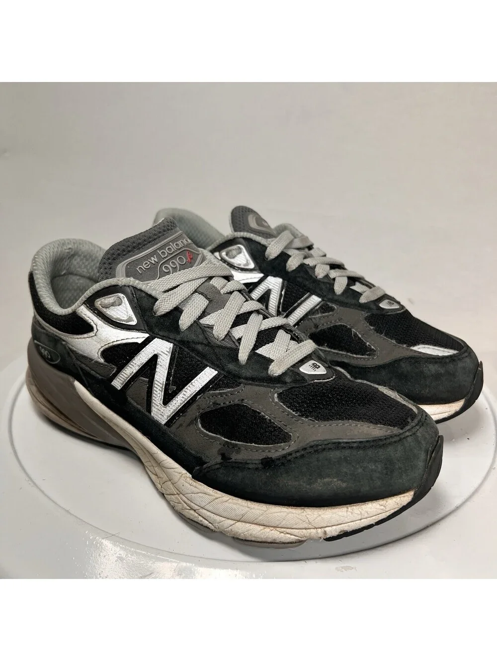 New Balance 990v6 Black M990BK6 Suede Running Shoes 990 - Women’s Size 5.5